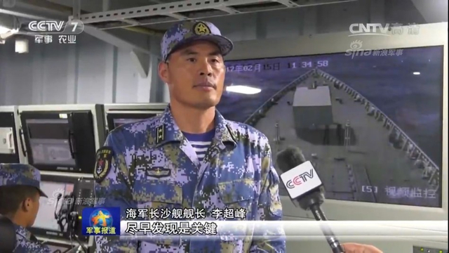 枕戈以待美航母!中国052D驱逐舰编队南海演习