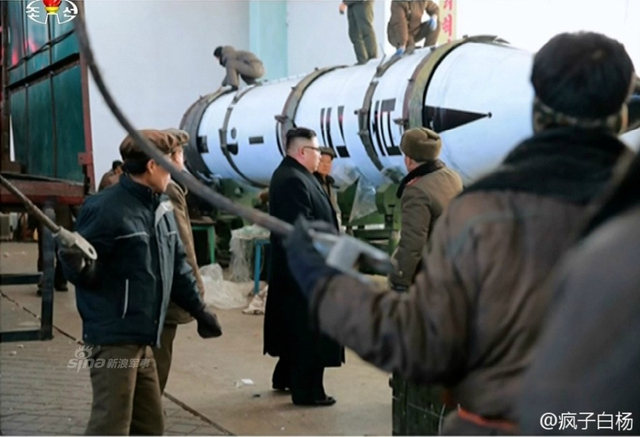 搅局东亚！朝鲜试射弹道导弹竟是履带式冷发射