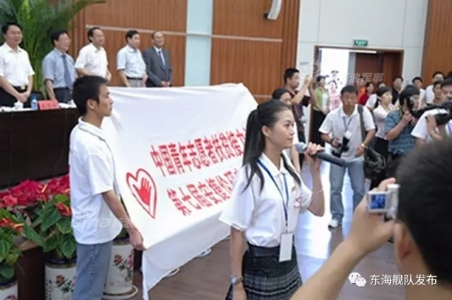 走近中国首位女副舰长！从高薪白领到航母水手