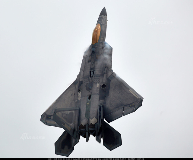 中国歼20最难对付的对手!美军F22五代机猛图