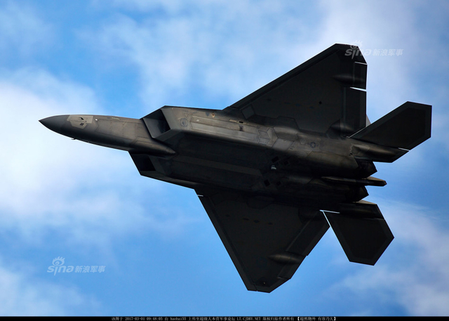 中国歼20最难对付的对手!美军F22五代机猛图