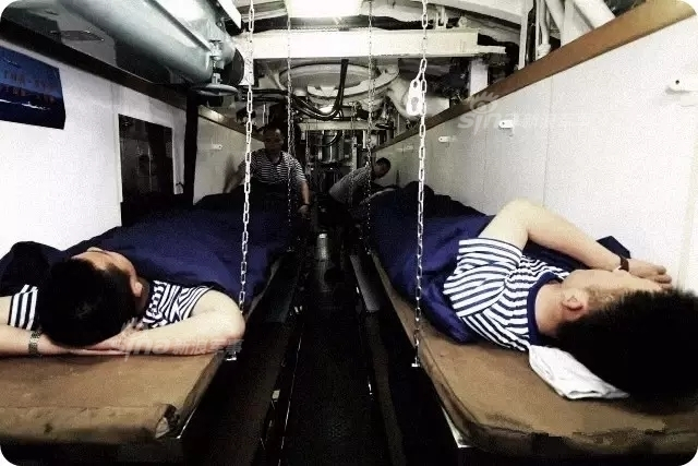 不要问我在哪里!揭秘中国潜艇部队的海底生活