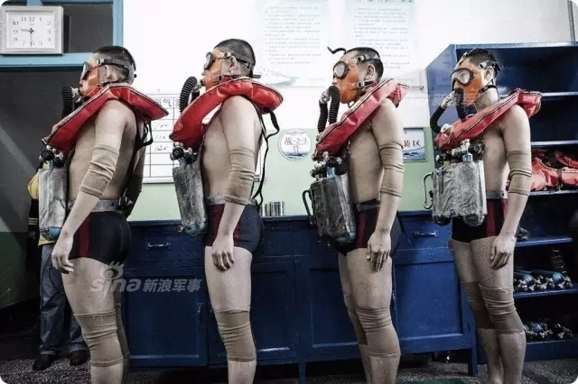 不要问我在哪里!揭秘中国潜艇部队的海底生活