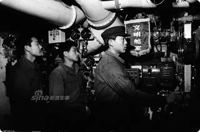 不要问我在哪里!揭秘中国潜艇部队的海底生活