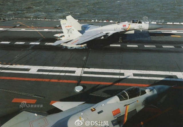 何时能见中国双航母编队？辽宁舰驰骋大洋帅气