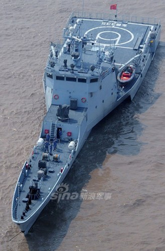中国新型三体船高清模型：先进设计胜美濒海舰