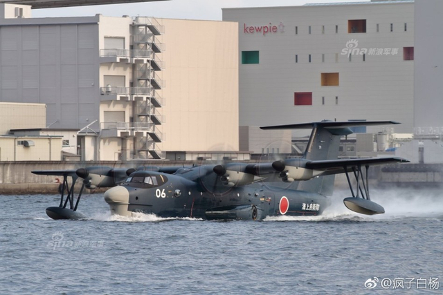 中日新型水上飞机比拼！AG600全面超过US-2