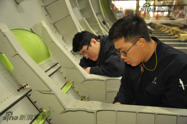 批量生产!中国又一架运20总装