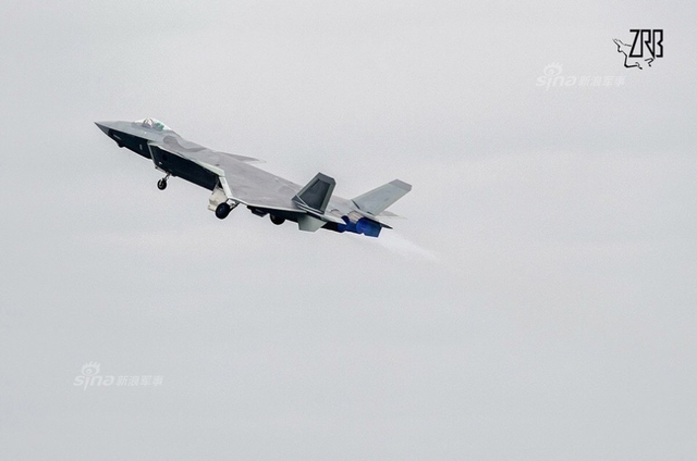 中国官方正式承认歼20已服役!将一年量产48架