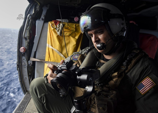 美国航母卡尔文森还在南海晃悠 菲总统拒绝登上