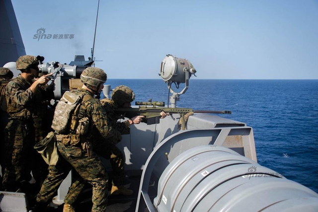 航母刚走!美军船坞登陆舰又抵达南海打枪弄炮