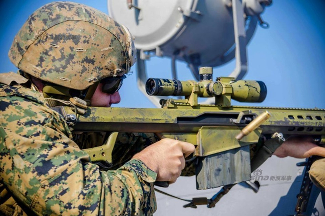 航母刚走!美军船坞登陆舰又抵达南海打枪弄炮