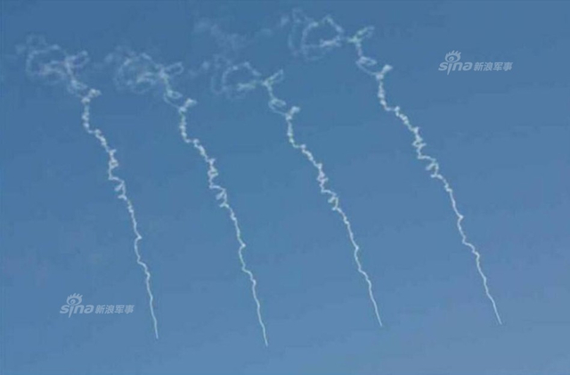 东北亚乱局!金正恩司令指导朝鲜齐射四枚导弹