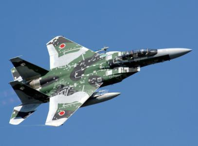 和中国空军约会得打扮！日本F15战机涂装抢眼