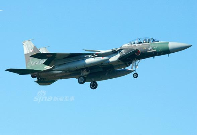 和中国空军约会得打扮！日本F15战机涂装抢眼
