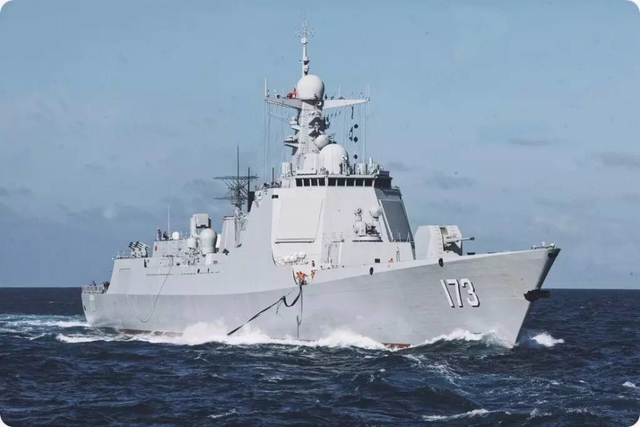 新四大金刚领衔：中国南海舰队主力舰齐亮相 