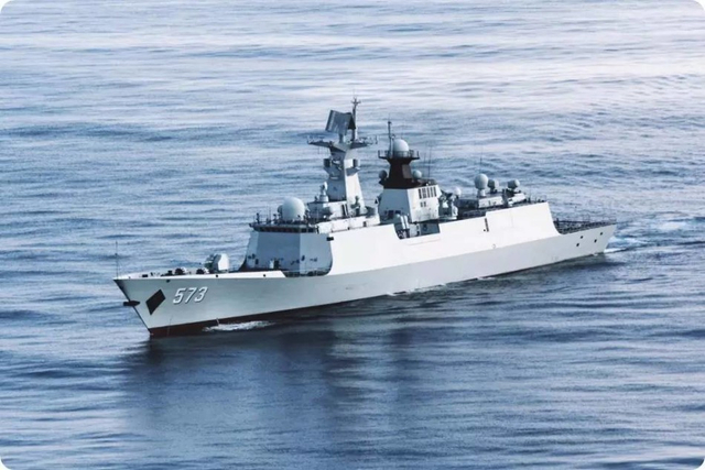 新四大金刚领衔：中国南海舰队主力舰齐亮相 
