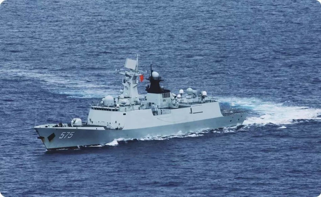 新四大金刚领衔：中国南海舰队主力舰齐亮相 