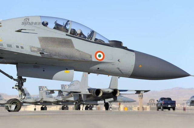 印度苏30MKI叫嚣超越中国 今七度坠毁三人受伤