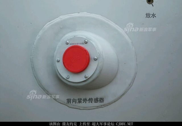 来一波次可瘫痪日韩！轰6K挂6枚巡航导弹亮相