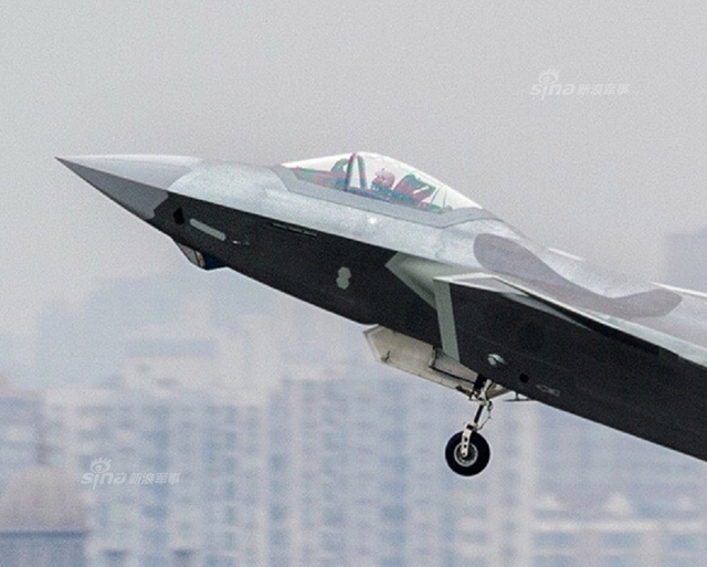 不仅帅还很强！解放军歼20或逼美国再生产F22