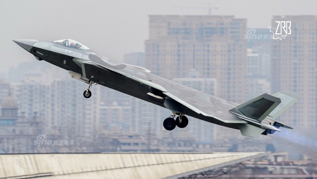 不仅帅还很强！解放军歼20或逼美国再生产F22