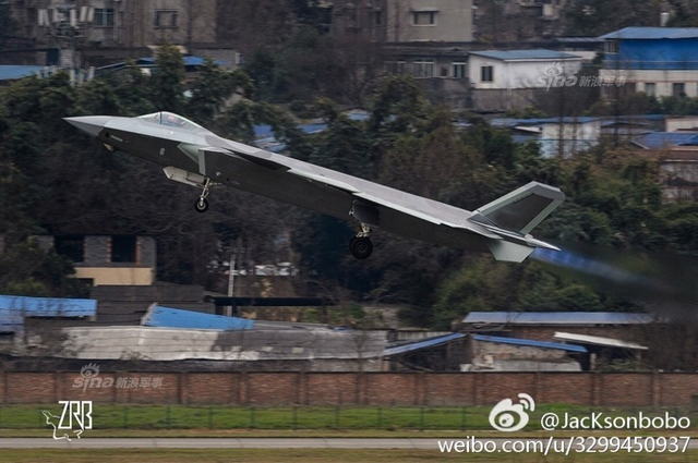 不仅帅还很强！解放军歼20或逼美国再生产F22