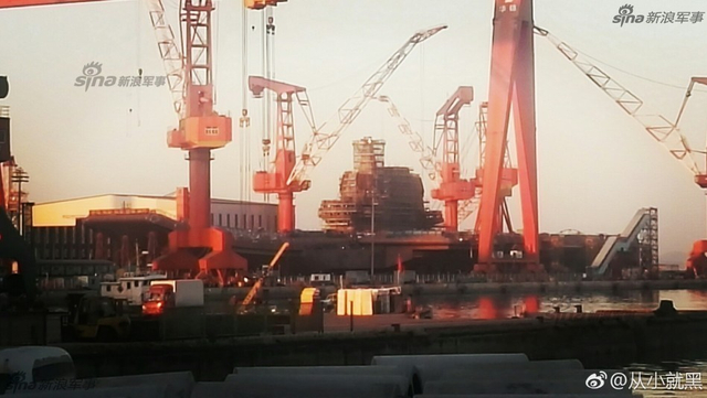 国产001A航母最新照：已经刷出白边上半年下水