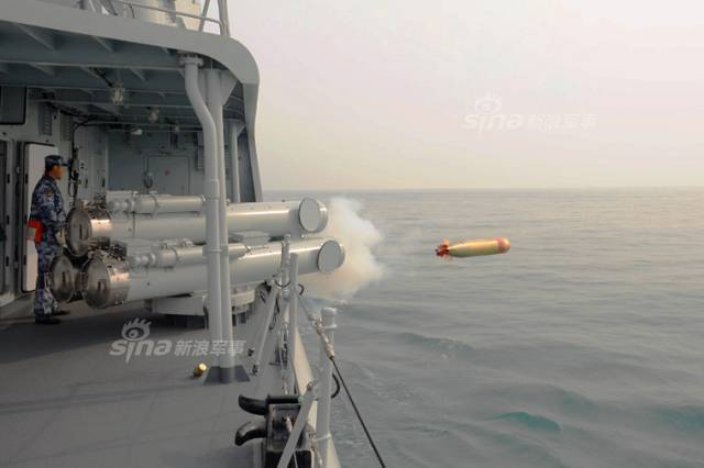 近海到远洋！中国海军舰艇在四大海域演习打炮
