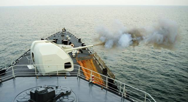 近海到远洋！中国海军舰艇在四大海域演习打炮