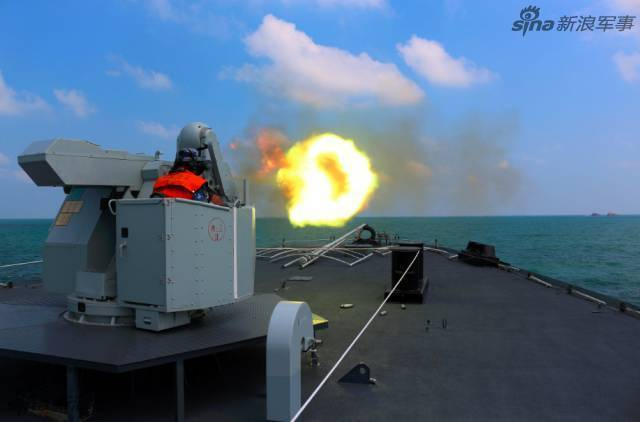 近海到远洋！中国海军舰艇在四大海域演习打炮