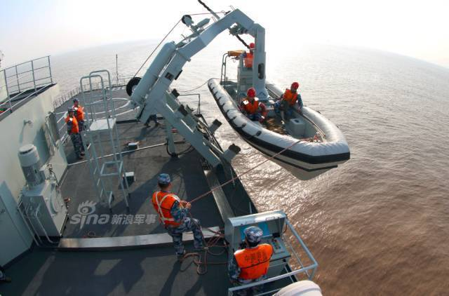 近海到远洋！中国海军舰艇在四大海域演习打炮