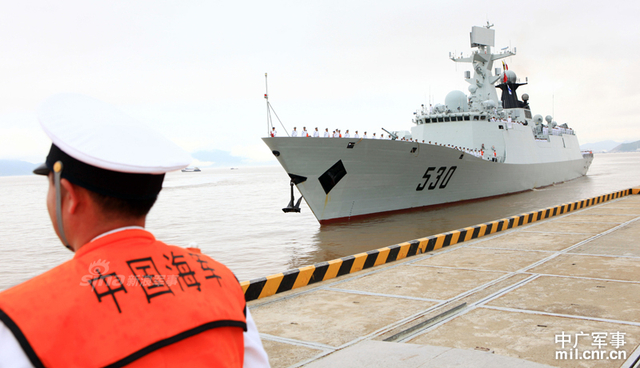 小鬼子又偷拍!中国海军舰艇自由穿行宫古海峡