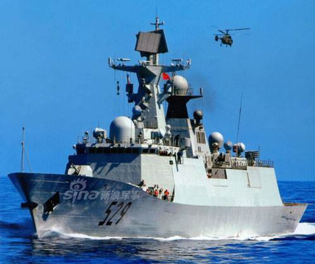 小鬼子又偷拍!中国海军舰艇自由穿行宫古海峡