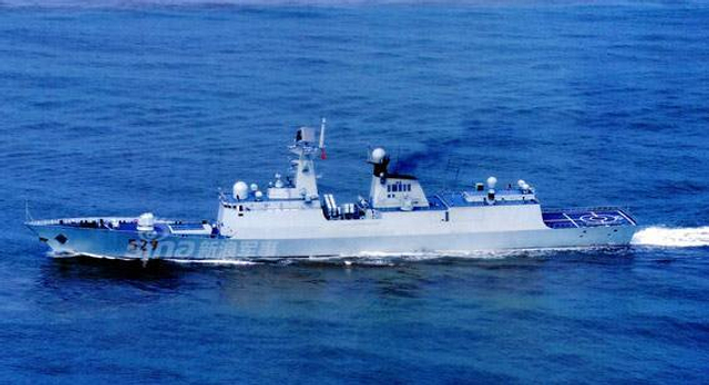 小鬼子又偷拍!中国海军舰艇自由穿行宫古海峡