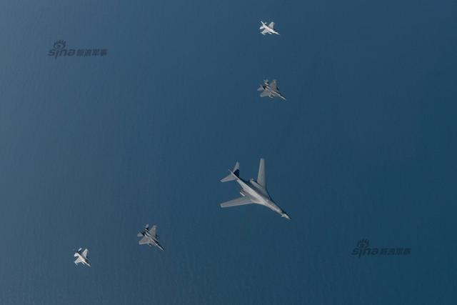 美军B1战略轰炸机来中国周边