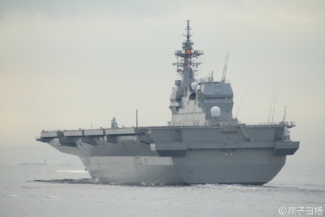妄图压制中国潜艇:日本服役最大型准航母加贺