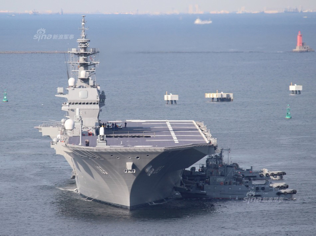 妄图压制中国潜艇:日本服役最大型准航母加贺