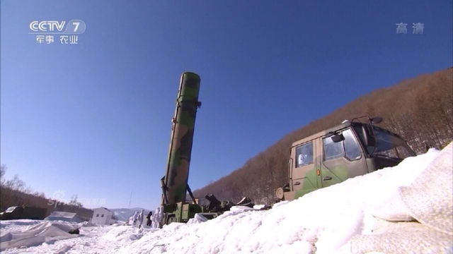 以核止战抗萨德!中国东风31导弹东北冬季演练