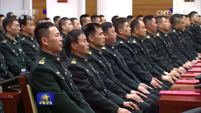 “快递员”中VIP 51名火箭军精兵晋升“兵王”