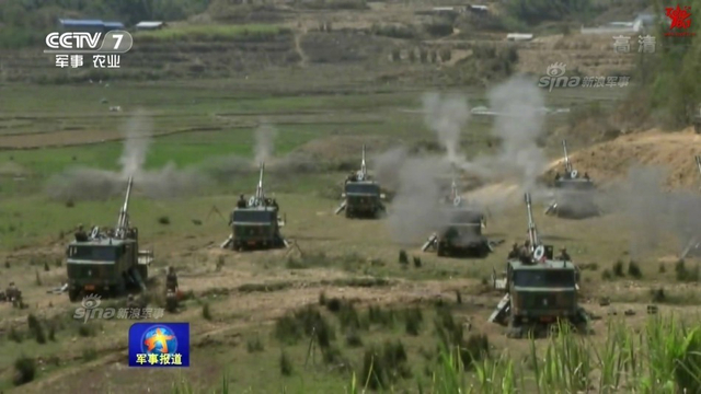 火炮齐射警示各方!解放军在中缅边境实弹演习