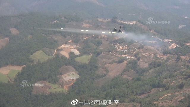 火炮齐射警示各方!解放军在中缅边境实弹演习