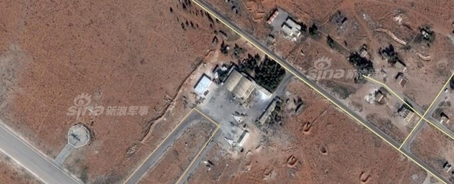 美军公开攻击叙机场画面:驱逐舰发射战斧导弹