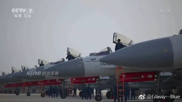 这飞鲨够狠够凶猛！解放军歼15航母舰载机联队