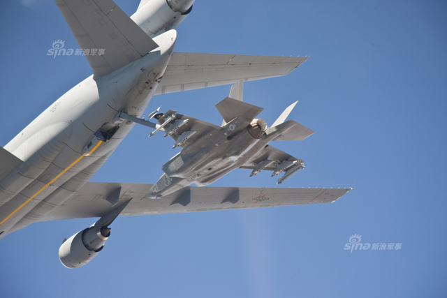 来比比外挂啊！中美俄五代机机翼挂载武器对比