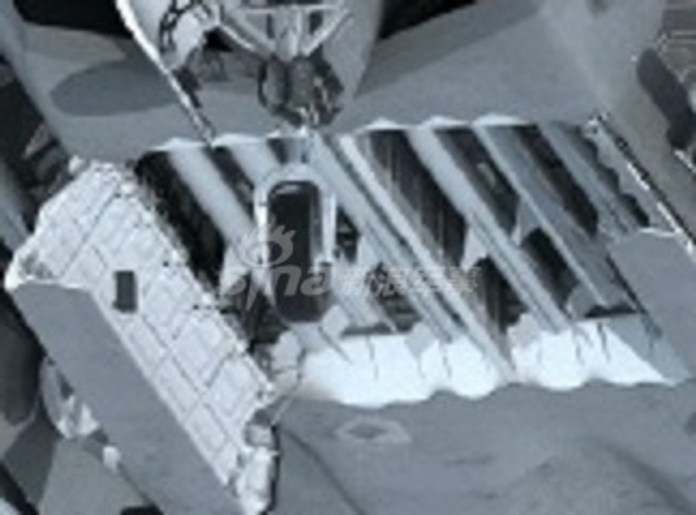 来比比外挂啊！中美俄五代机机翼挂载武器对比