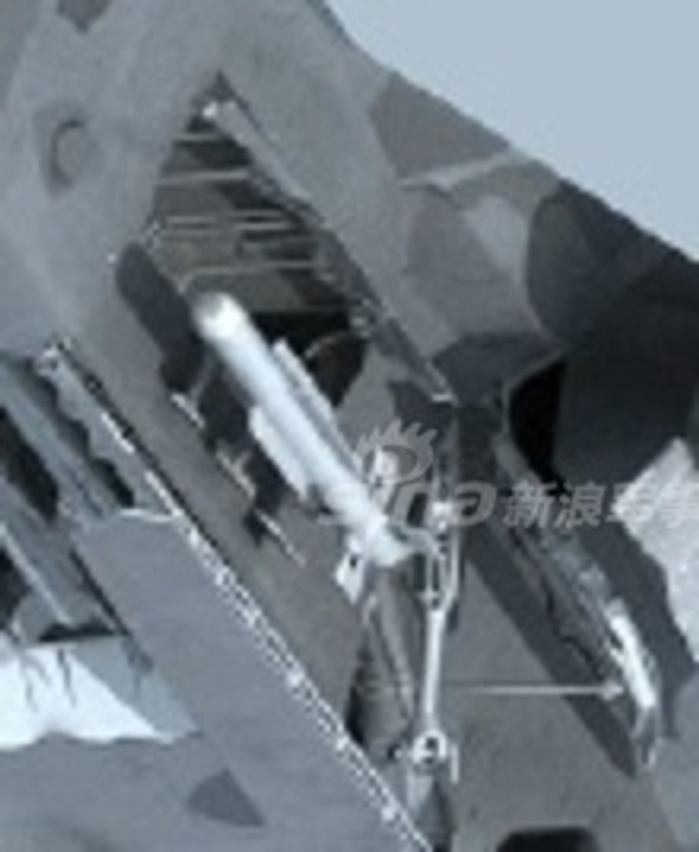 来比比外挂啊！中美俄五代机机翼挂载武器对比