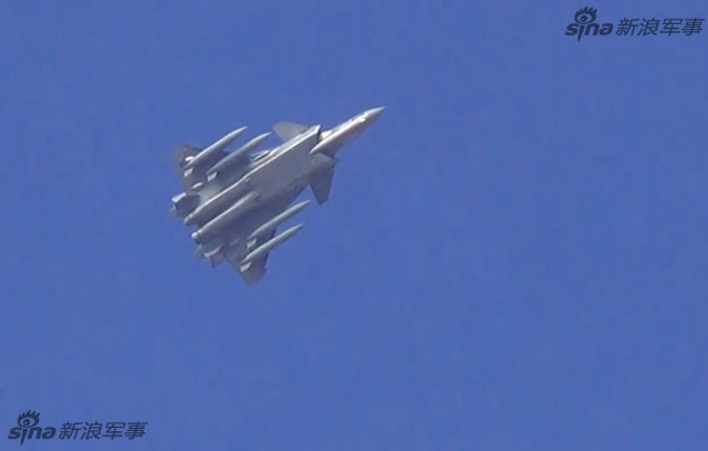 来比比外挂啊！中美俄五代机机翼挂载武器对比