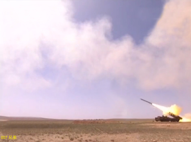 突破第一岛链的尖刀!中国东风10导弹发射细节