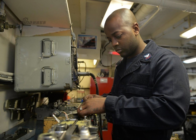 三艘航母齐聚东北亚,这是要动手? 美军又增兵